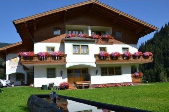 Appartements | Ferienwohnungen Flachau